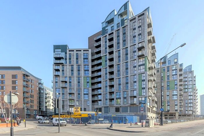 Block Of Flats To Rent In Emily Street, Canning Town, E16
