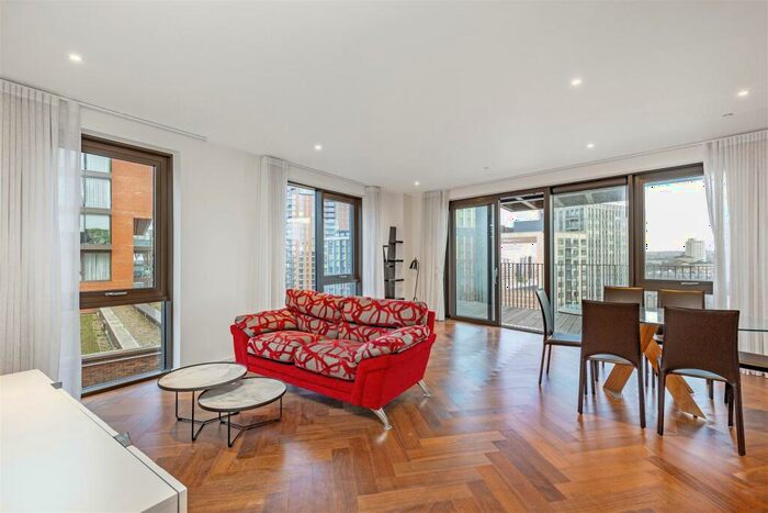 2 Bedroom Flat To Rent In Capital Building, Embassy Gardens, Nine Elms, London, SW11