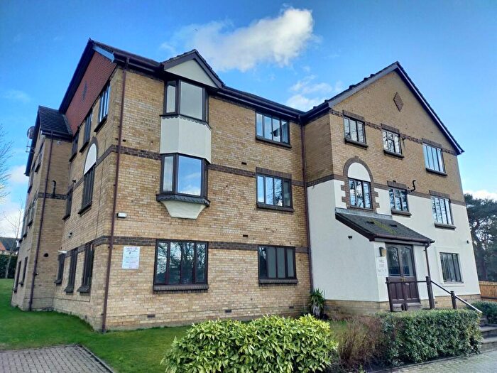 1 Bedroom Apartment To Rent In St Anne's Drive, Redhill, RH1