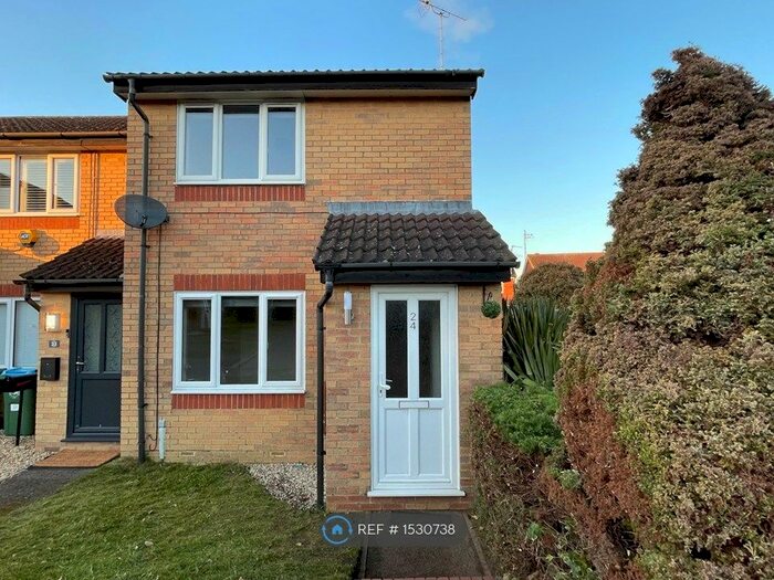 2 Bedroom End Of Terrace House To Rent In Deerfield Close, Buckingham, MK18