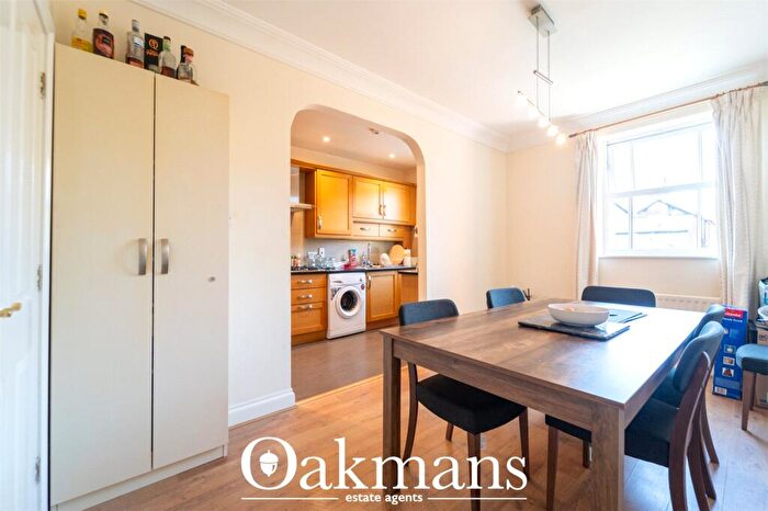 3 Bedroom Terraced House For Sale In Courtlands Close, Birmingham, West Midlands, B5