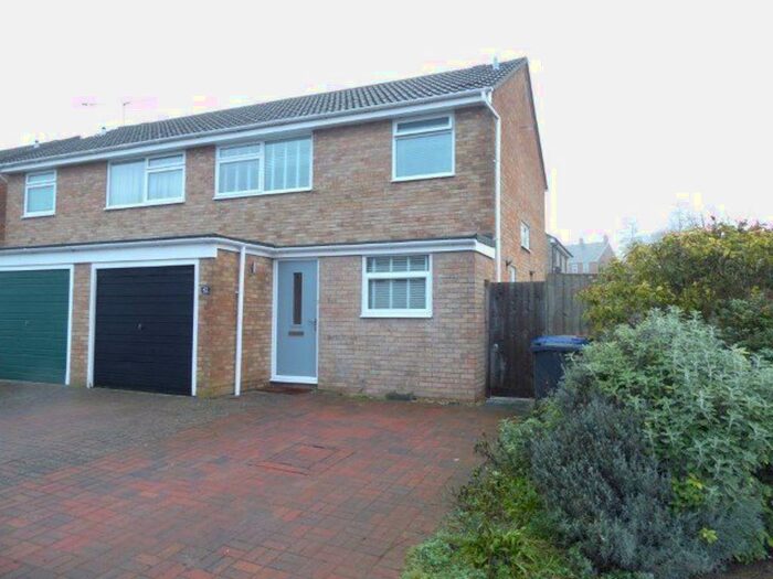 3 Bedroom House To Rent In Raynham Road, Bury St Edmunds, IP32