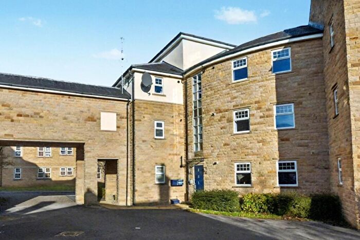 2 Bedroom Apartment For Sale In Burnstall Crescent, Menston, West Yorkshire, LS29