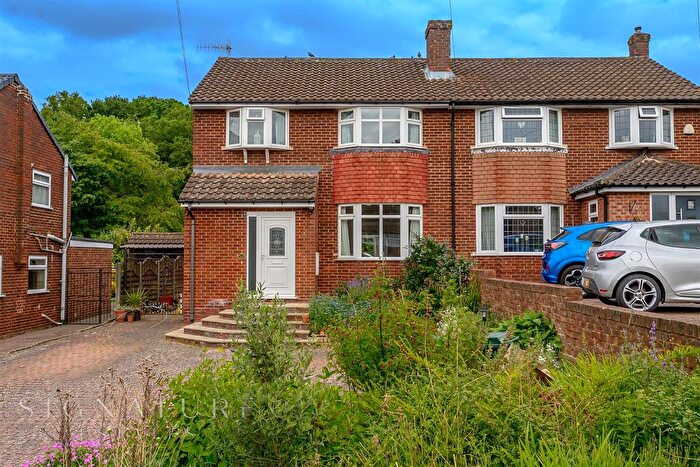 3 Bedroom Property For Sale In Kindersley Way, Abbots Langley, WD5