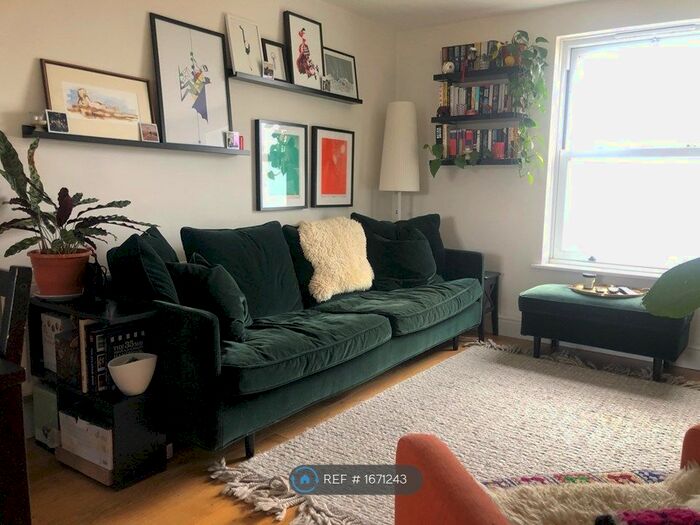 3 Bedroom Maisonette To Rent In Haven East, London, E8