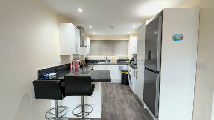 2 Bedroom Apartment To Rent In The Poplars, West Bridgford, NG2