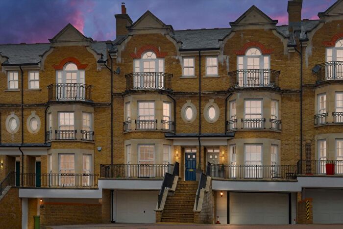 6 Bedroom Town House For Sale In Southlands Drive, London, SW19