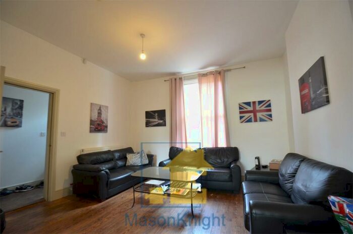 7 Bedroom End Of Terrace House To Rent In / Academic Year Spacious Double Bedroom Student House With All En-suite, Edgbaston, Free Ultrafast M Broadb, B16