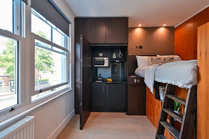 Studio To Rent In Dennington Park Road, London, NW6