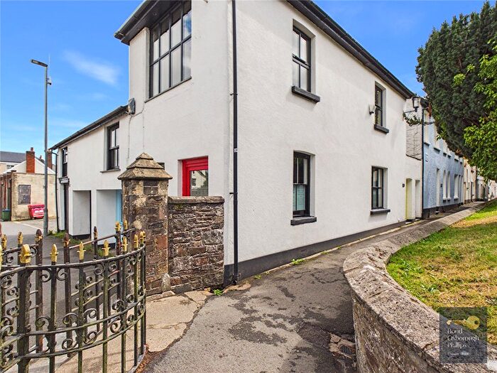 1 Bedroom Flat For Sale In Church Walk, Torrington, Devon, EX38
