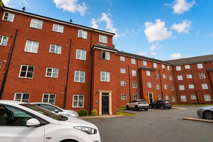 2 Bedroom Flat For Sale In Lathom Court, L36