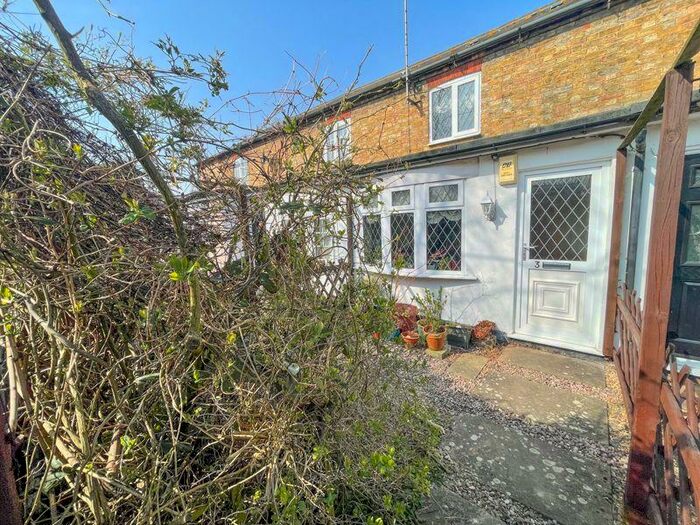 1 Bedroom Terraced House For Sale In Chapel Lane, Ivinghoe Aston, LU7