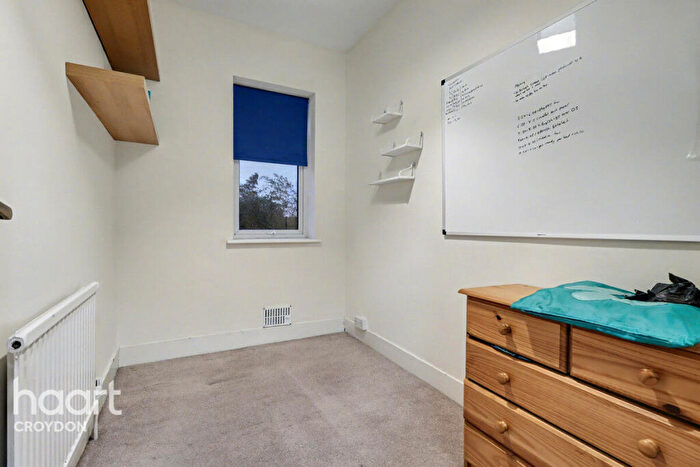 3 Bedroom Terraced House For Sale In Bredon Road, Croydon, CR0