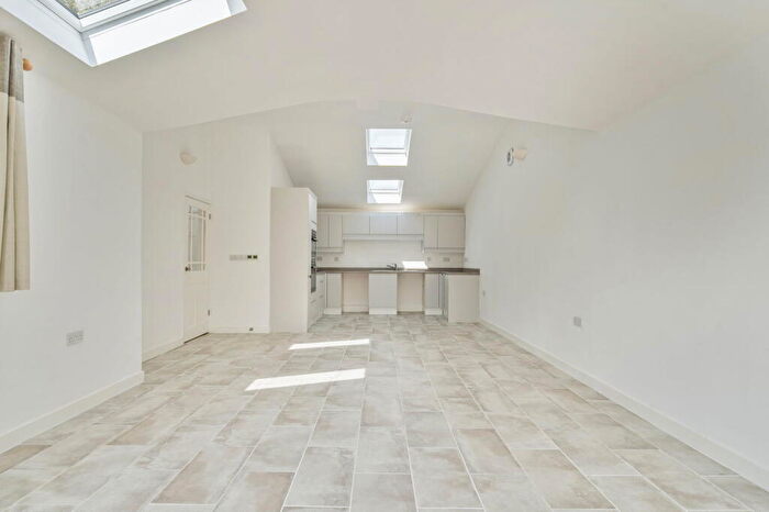 2 Bedroom Detached Bungalow For Sale In Bath Road, Warminster, BA12