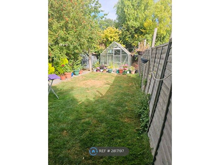 2 Bedroom Flat To Rent In Linden Avenue, Weston-Super-Mare, BS23