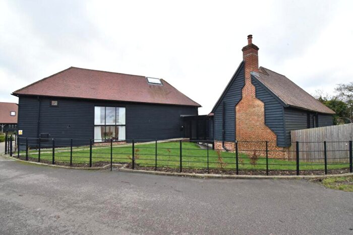 5 Bedroom Barn For Sale In Tanyard Lane, Lenham, Maidstone, ME17
