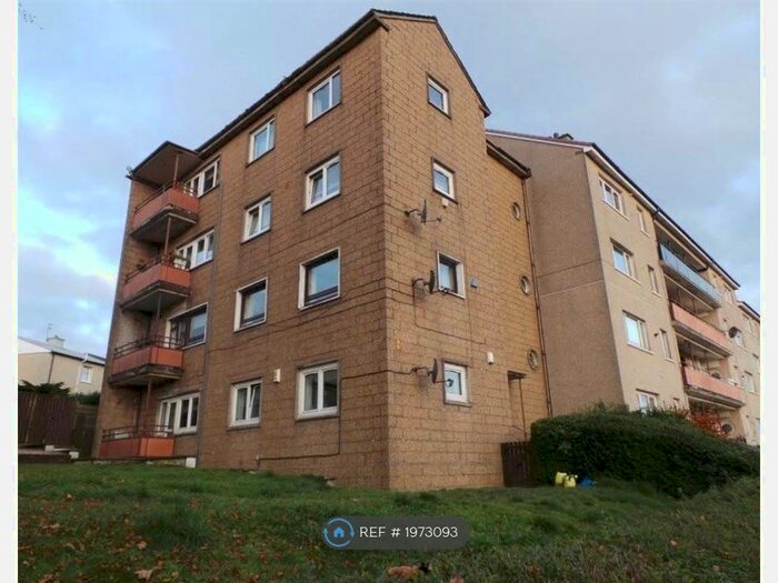 3 Bedroom Flat To Rent In Brownhill Road, Glasgow, G43