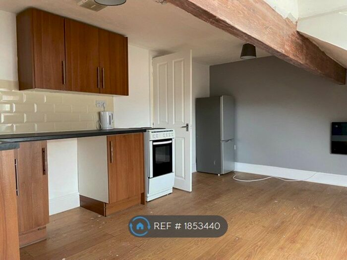 1 Bedroom Flat To Rent In Westbourne Grove, Redcar, TS10