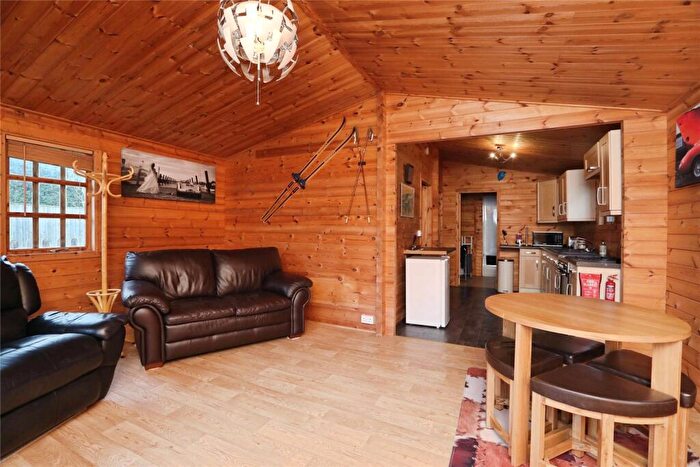 4 Bedroom House For Sale In Harty Ferry Road, Leysdown-on-Sea, Sheerness, Kent, ME12