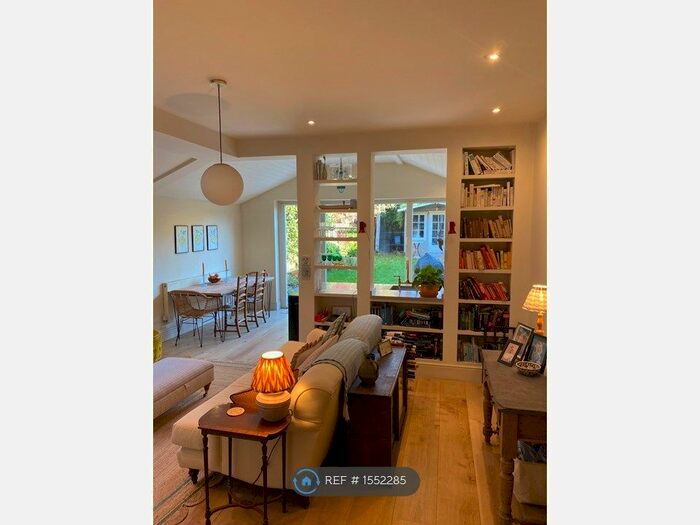 2 Bedroom Flat To Rent In Leghorn Road, London, NW10