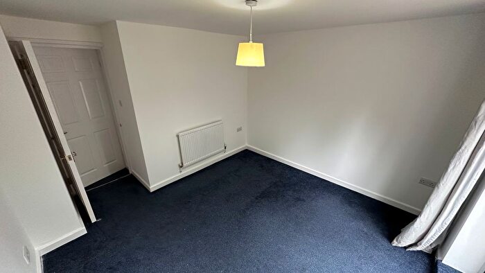 Studio To Rent In Eastern Road, Romford, RM1