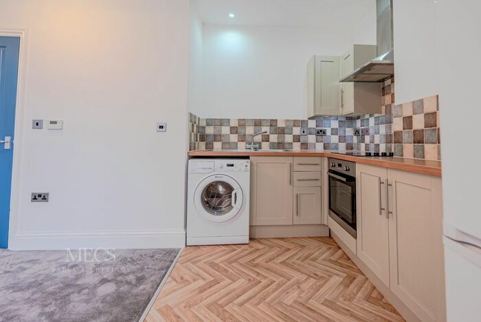 2 Bedroom Flat To Rent In Alcester Road, Birmingham, West Midlands, B13