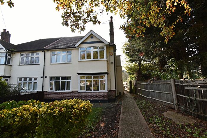 2 Bedroom Flat To Rent In Wood End Green Road, Hayes, UB3