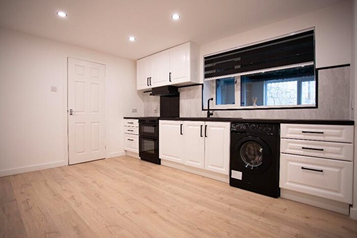 3 Bedroom Flat For Sale In King Street, Stonehouse, Larkhall, Lanarkshire, ML9