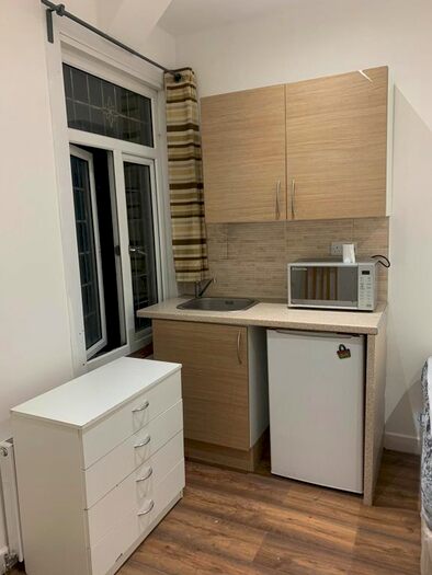 Studio To Rent In Edgar Road, Chadwell Heath, Romford RM6