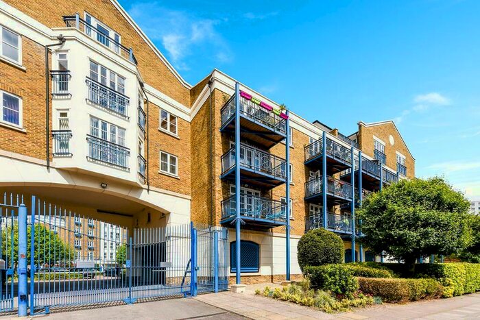 2 Bedroom Flat To Rent In Hamilton House, Victory Place, Limehouse, Westferry, London, E14