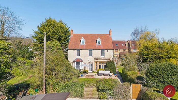 5 Bedroom Detached House For Sale In Church Road, Wheatley, OX33