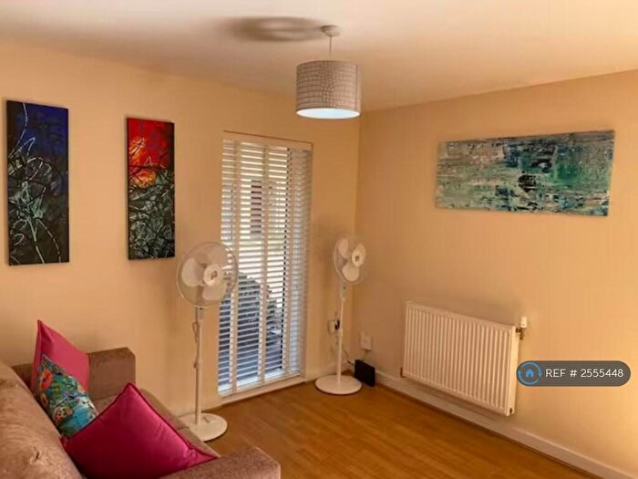 2 Bedroom Flat To Rent In Cambridge, Trumpington, Cambridge, CB2