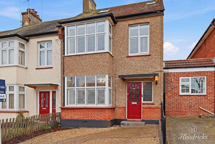 4 Bedroom Terraced House For Sale In Tankerville Drive, Leigh-On-Sea, SS9