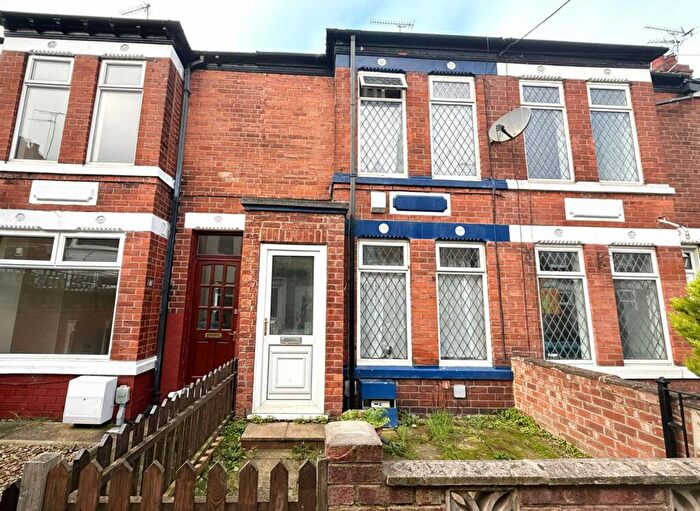 2 Bedroom Terraced House For Sale In Perth Street, Hull, HU5