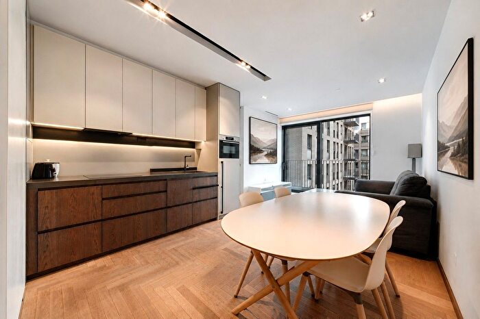 1 Bedroom Flat For Sale In Lewis Cubitt Walk, King's Cross, London, N1C