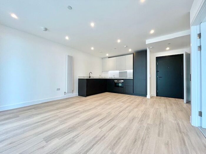 1 Bedroom Flat To Rent In Heartwood Boulevard, London, W3