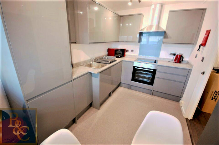 2 Bedroom Apartment To Rent In Doric Way, Euston, NW1