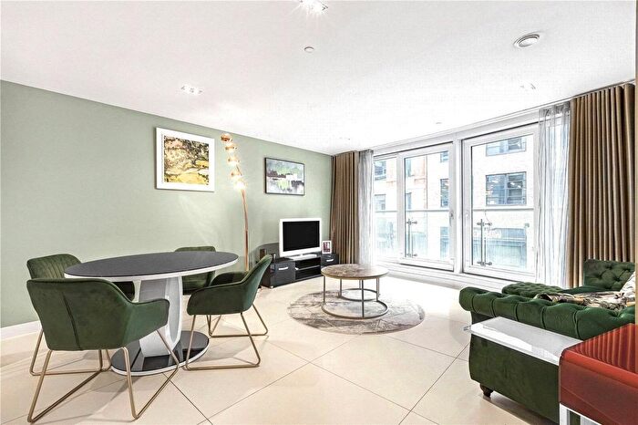 2 Bedroom Flat To Rent In Bezier Apartments, City Road, London, EC1Y