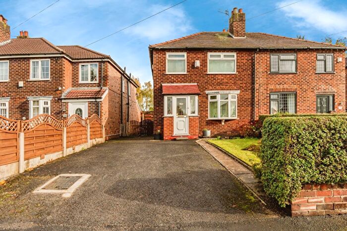 3 Bedroom Semi Detached House For Sale In Birdhall Road, Cheadle Hulme, Cheshire, SK8