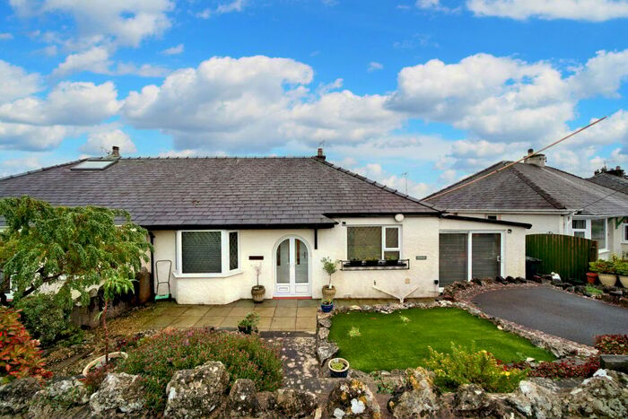 2 Bedroom Semi-Detached Bungalow For Sale In Quarry Lane, Allithwaite, Grange-Over-Sands, LA11