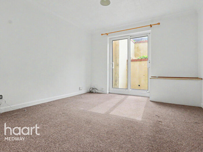 1 Bedroom Terraced House To Rent In Stanley Road, Gillingham, ME7