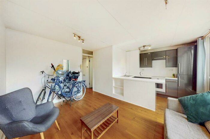 1 Bedroom Apartment To Rent In Clark Street, Whitechapel, E1