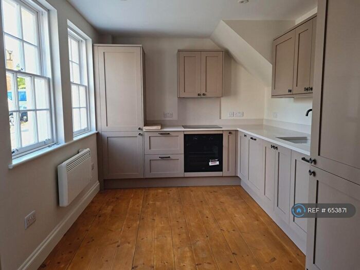 1 Bedroom Flat To Rent In Camden Road, Bath, BA1
