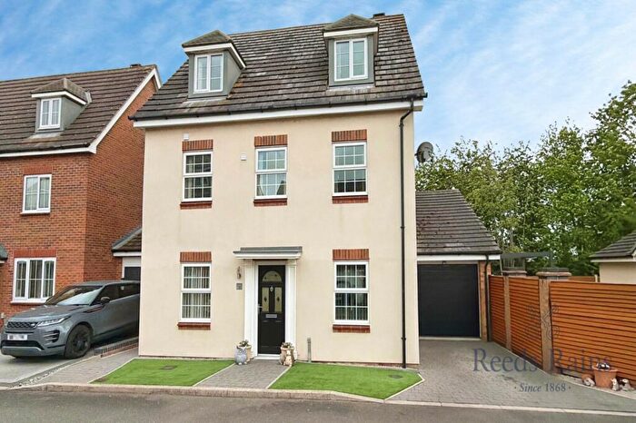 5 Bedroom Detached House For Sale In Blackthorn Close, Whitley, Goole, North Yorkshire, DN14