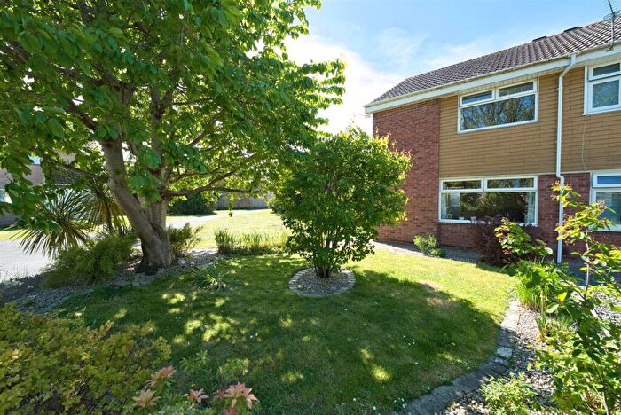 3 Bedroom End Of Terrace House For Sale In Holland Road, Clevedon, BS21