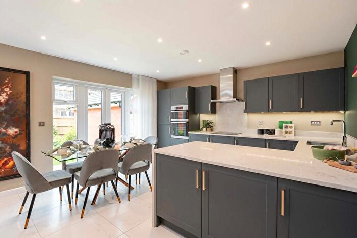 4 Bedroom Detached House For Sale In Cooks Lane, Southbourne, PO10
