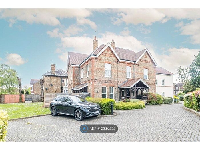 2 Bedroom Flat To Rent In Castlebar Park, London, W5