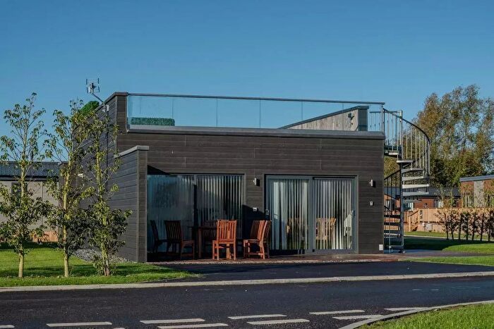 2 Bedroom Bungalow For Sale In Malton Road, Pickering, YO18