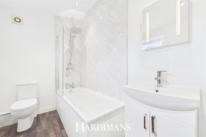 3 Bedroom End Of Terrace House For Sale In Edinburgh Road, Lowestoft, NR32