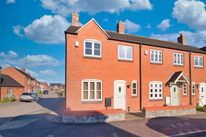 3 Bedroom End Of Terrace House For Sale In Dovecot Close, Congerstone, CV13